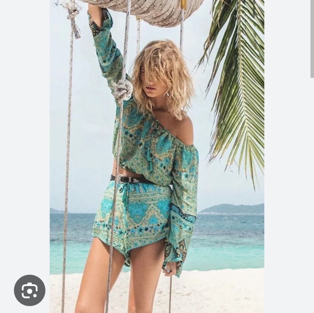 Spell Aloha Fox Shorts M